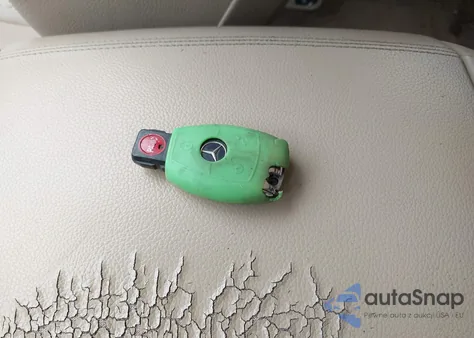 2007 Mercedes-Benz R 350 4Matic z USA, uszkodzony, nr VIN 4JGCB65E07A053053